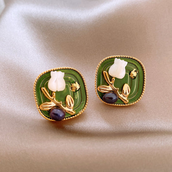 Pearl Drop Earrings